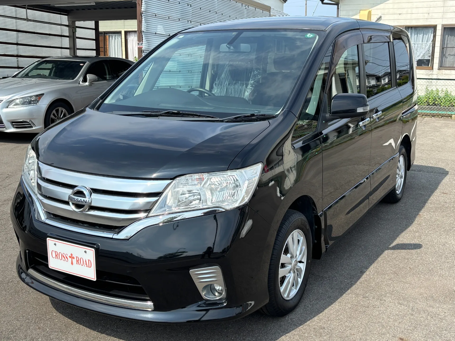 中古車だからこそのしっかりとした保証付き販売をしております。(車種によって対応不可もあり)別途有料で保証の延長も可能(2年・3年選択可能)