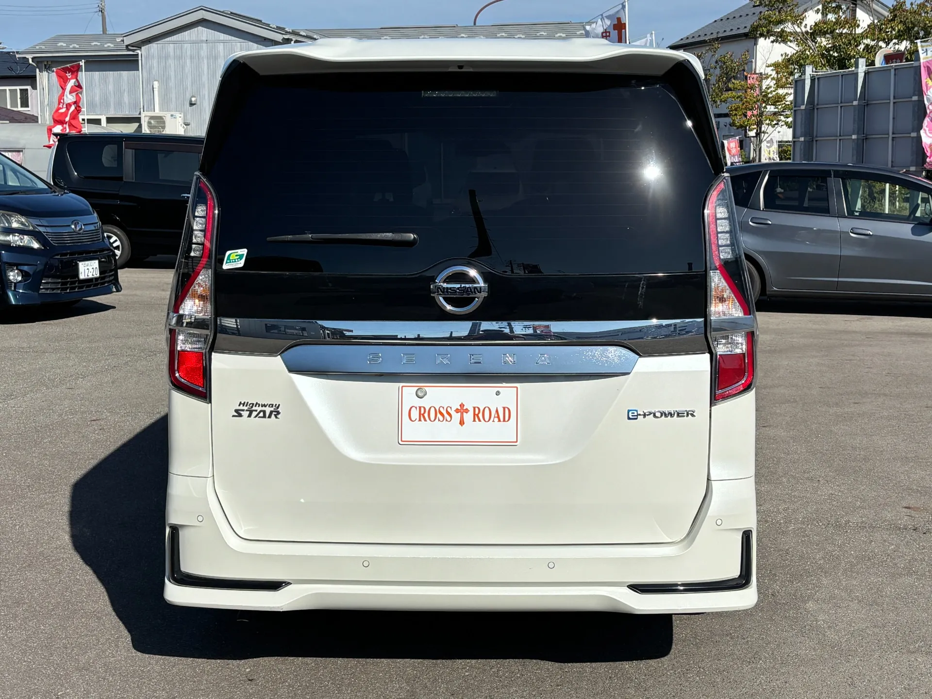 自動車保険も扱っております！愛犬や愛猫がいらっしゃる方にはセットでお得な保険もございます！まずはお見積りだけでもお気軽にご相談ください！