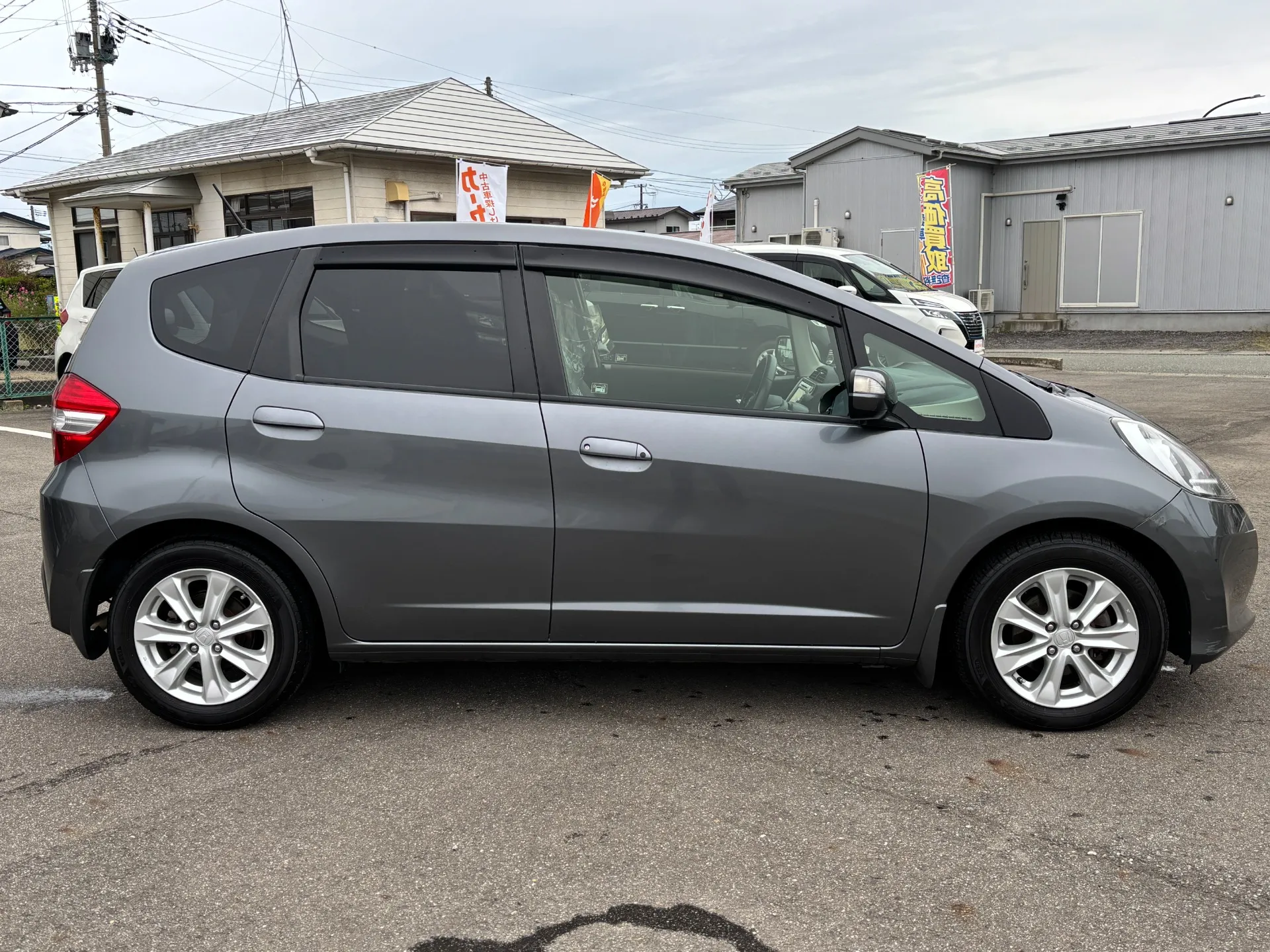 ナビゲーションやＥＴＣ、バックモニター、ドライブレコーダー等、オプションの追加見積や持込品のお取付等承っております。お気軽にご相談ください！