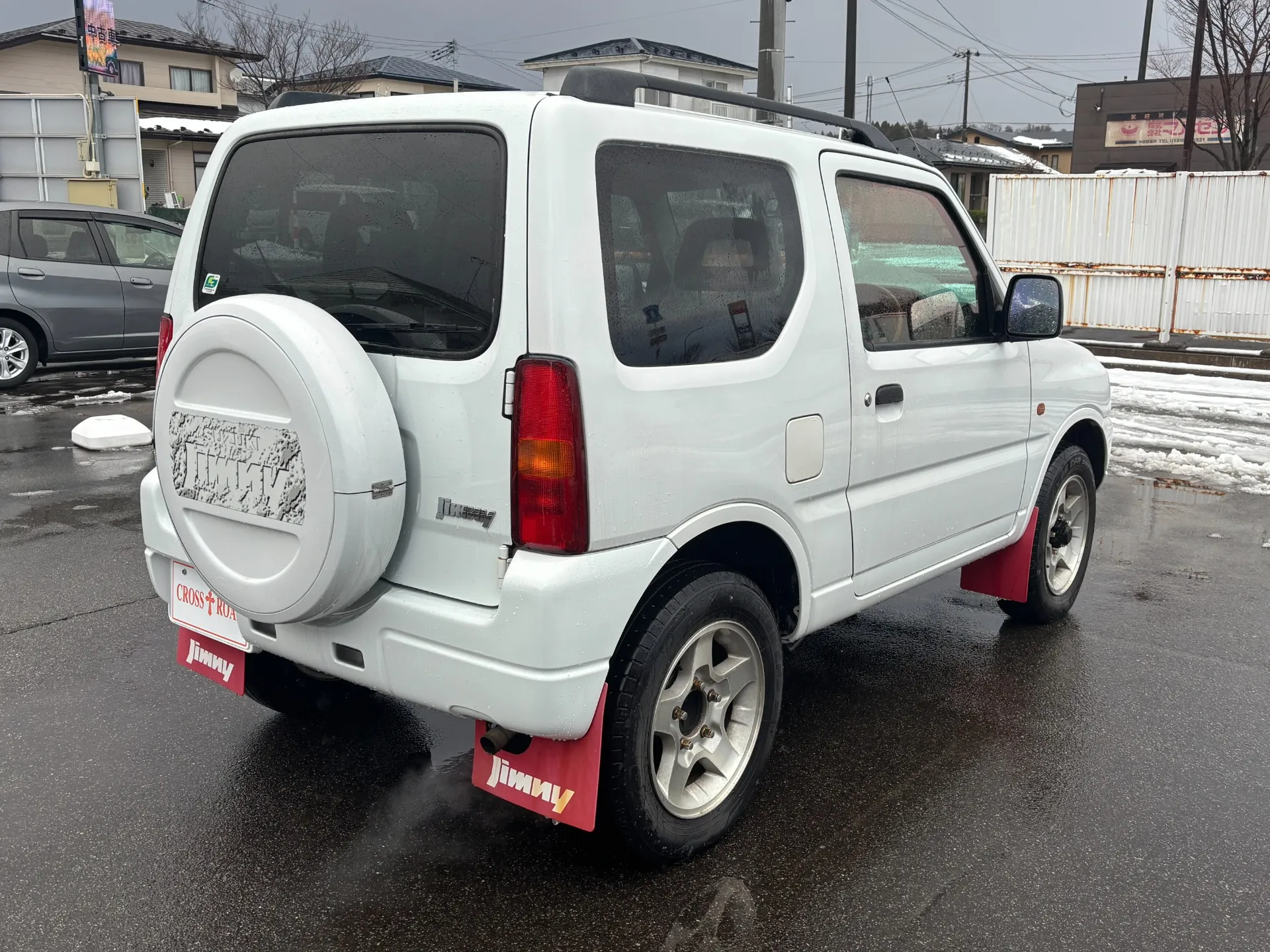 オートローンでの分割お支払い（最大８４回まで）も承っております。審査もすぐにお申込みできますので、ご相談ください！