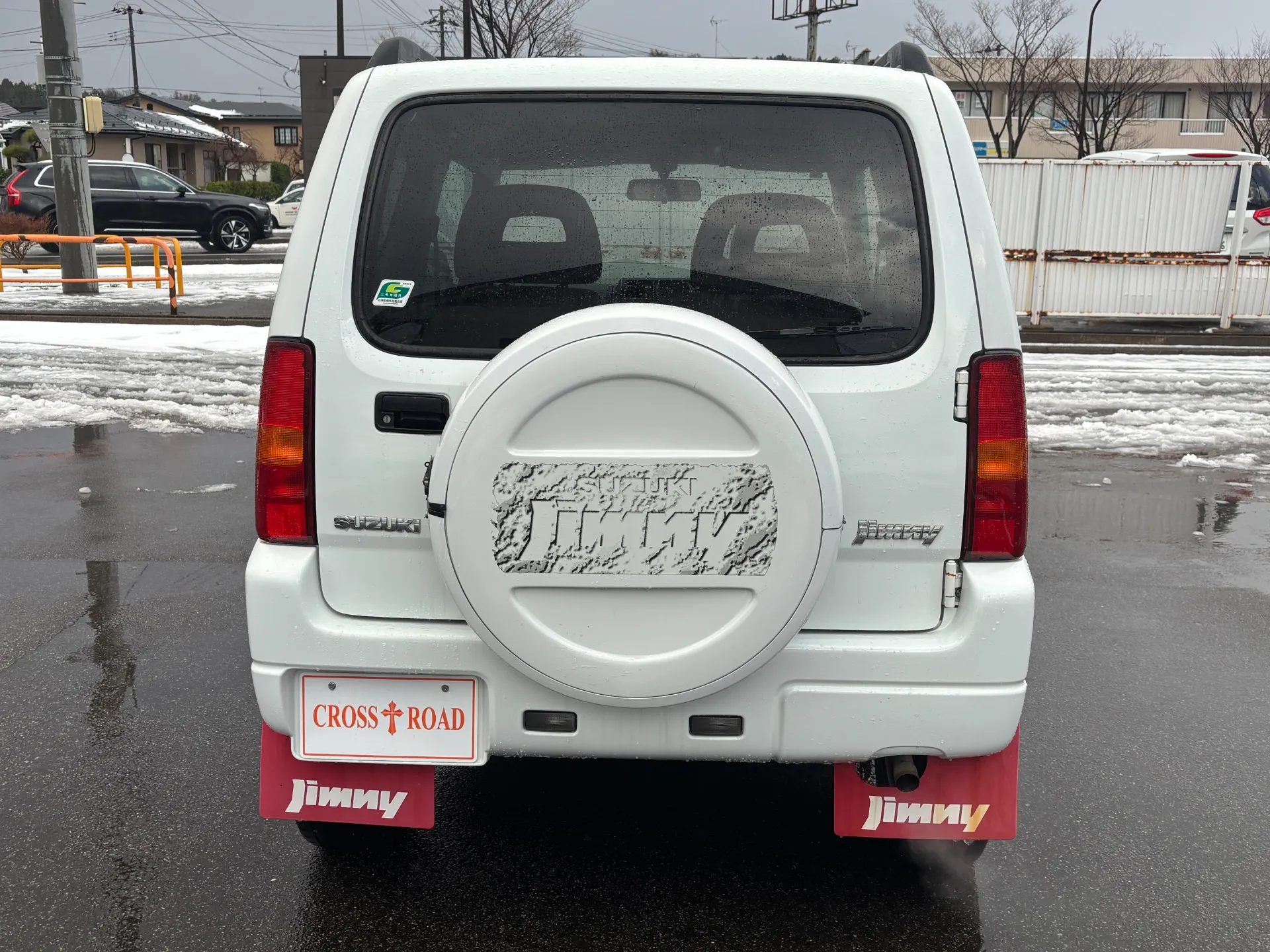 自動車保険も扱っております！愛犬や愛猫がいらっしゃる方にはセットでお得な保険もございます！まずはお見積りだけでもお気軽にご相談ください！