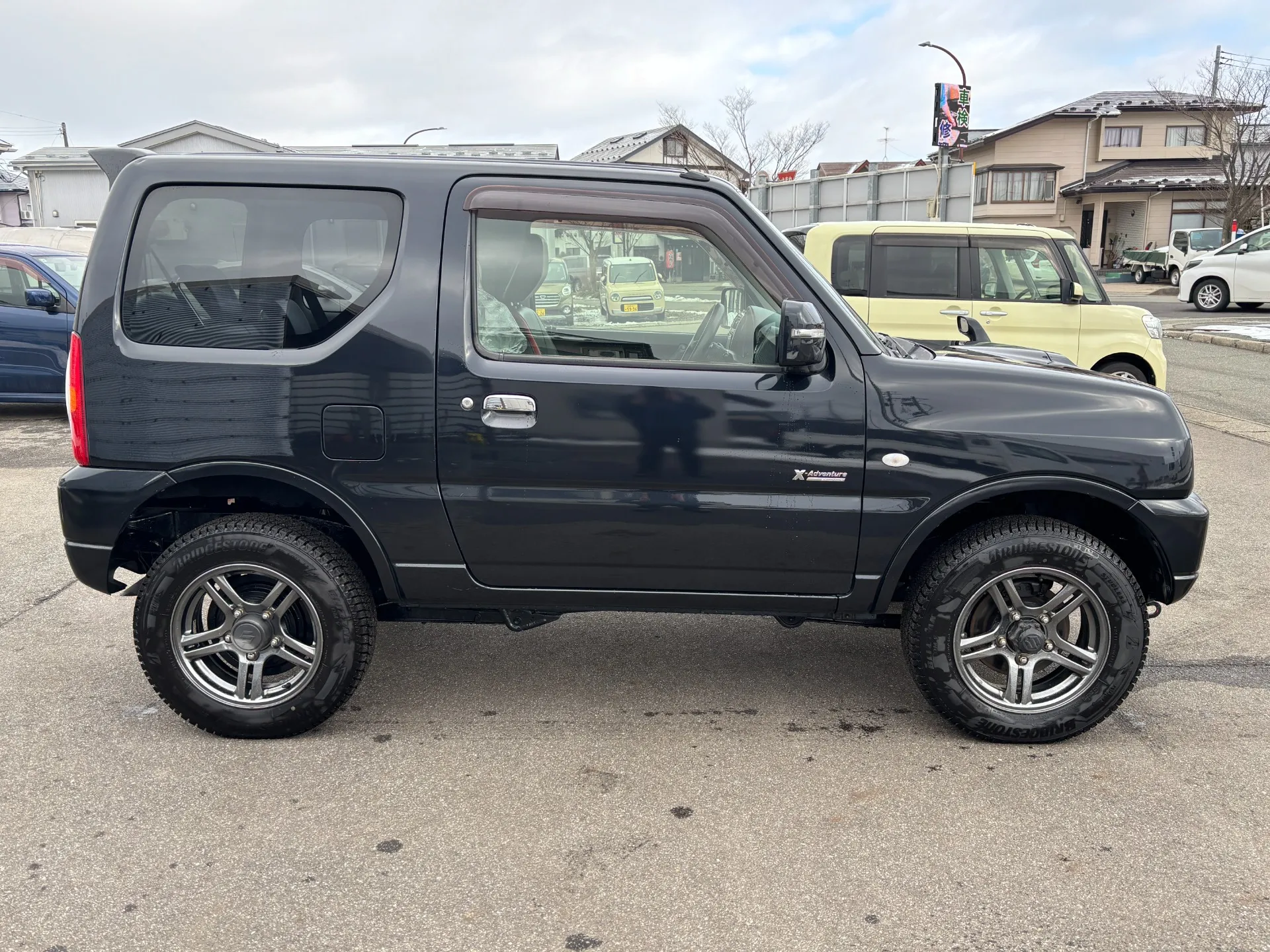 ナビゲーションやETC、バックモニター、ドライブレコーダー等、オプションの追加見積や持込品のお取付等承っております。お気軽にご相談ください!